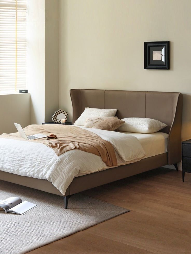 Latest and Unique Curved Bed Design Ideas